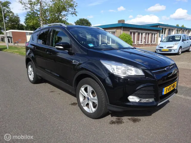 Ford Kuga 1.5 vele opties!! voll boekjes!! 2015 Benzine 6