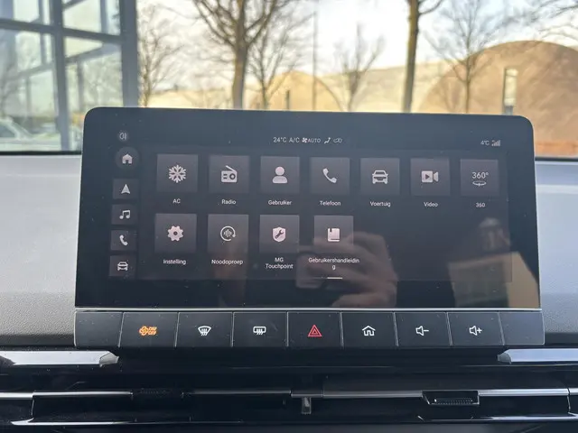 MG MG4 Electric Luxury 64 kWh 2024 Elektrisch 26