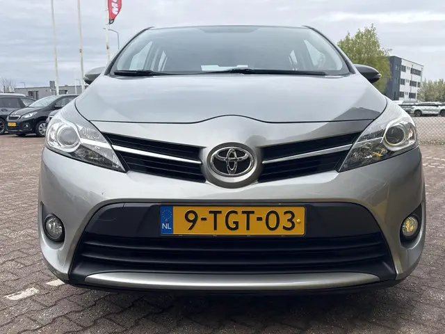 Toyota Verso 1.6 VVT-i Comfort 2014 Benzine 21