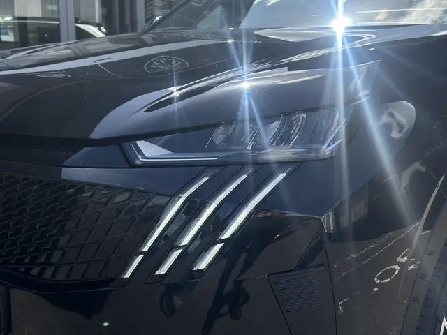 Peugeot 5008 1.2 Hybrid 145 Allure 2025 Hybride Benzine 6