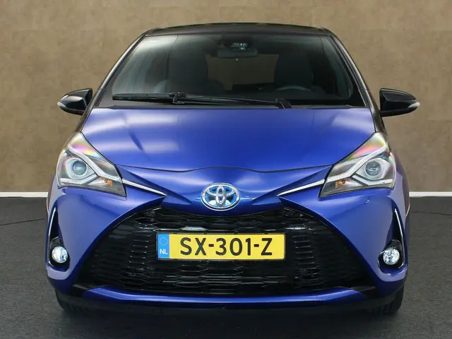Toyota Yaris 1.5 Hybrid Bi-Tone 2018 Hybride Benzine 8