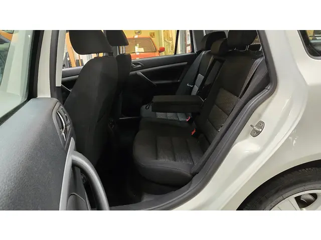 Škoda Octavia Combi 1.2 TSI Ambition 2012 Benzine 12