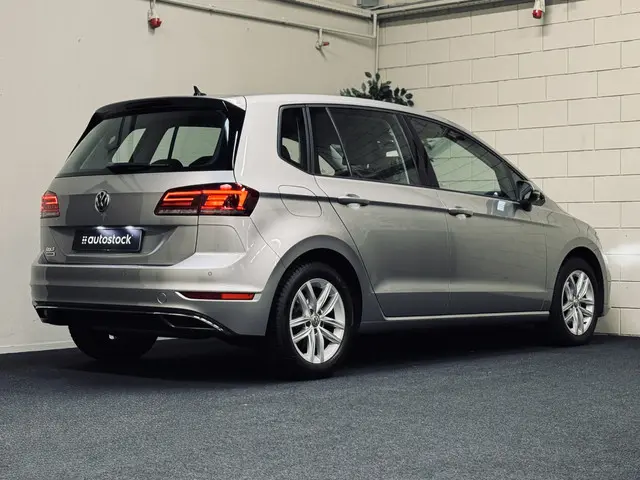 Volkswagen Golf Sportsvan 1.5 TSI ACT DSG 2018 Benzine 2