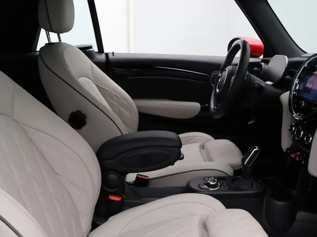 MINI Cooper Cabrio John Works 2021 Benzine 8