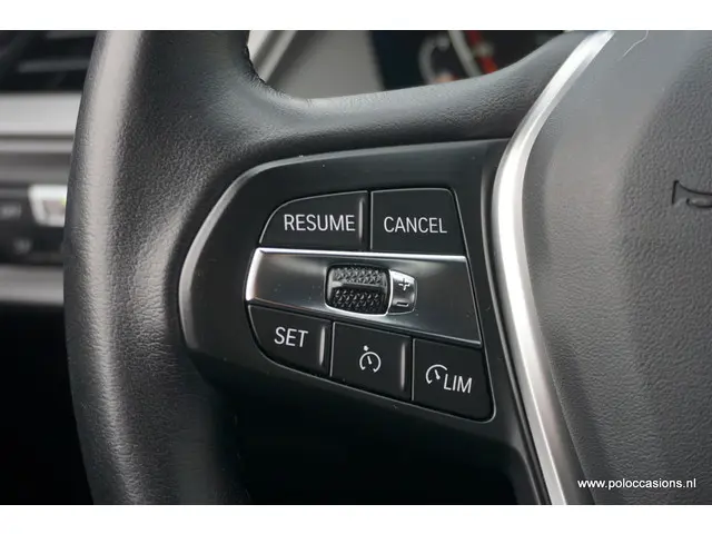 BMW 1 Serie 118i Exec 2020 Benzine 18