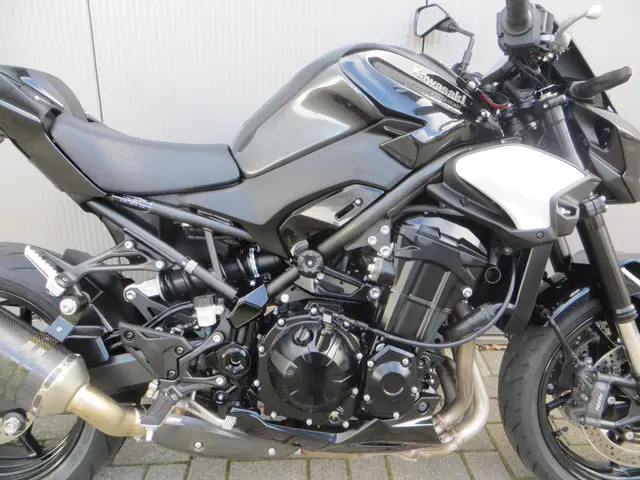 Kawasaki Z900 Performance 2025 Benzine 5