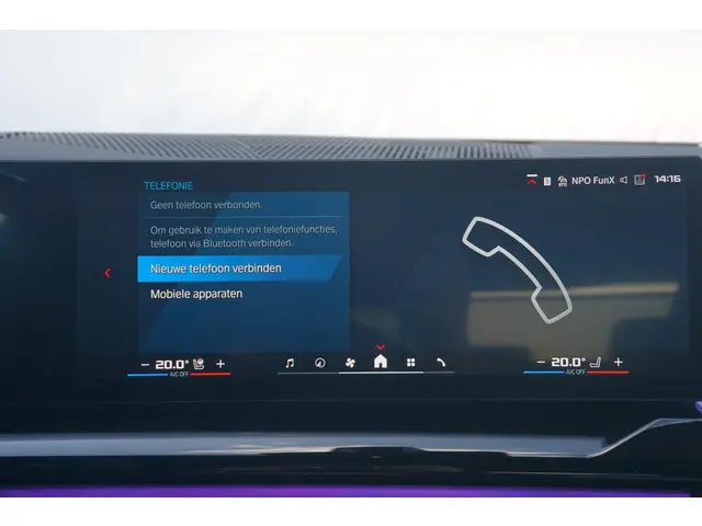 BMW M5 Sedan 2025 Hybride Benzine 32