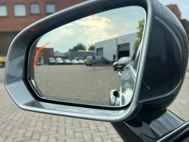 Volvo V90 2.0 D4 190 pk Momentum 2017 Diesel 39