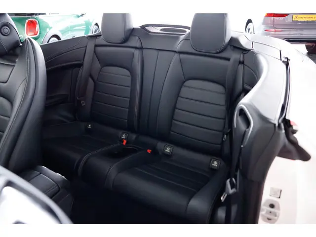 Mercedes-Benz C-Klasse Cabrio 200 AMG Line 2018 Benzine 15