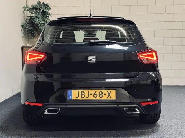 SEAT Ibiza 1.0 TSI 110PK FR Plus 2022 Benzine 8