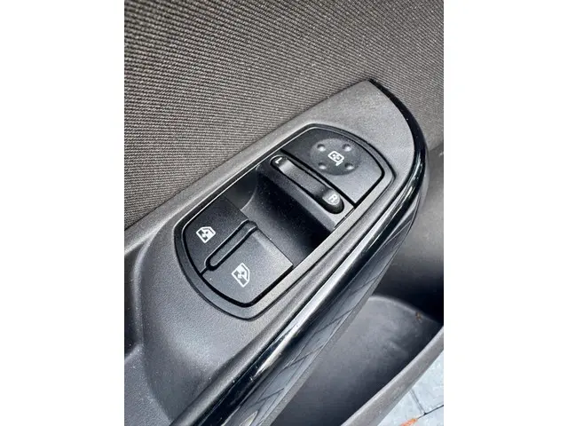 Opel Corsa 1.4 Edition|APK 10-04-2026|AIR 2015 Benzine 3