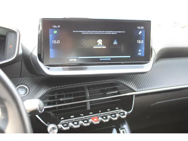Peugeot 208 1.2 PureTech Allure Pack 2021 Benzine 31