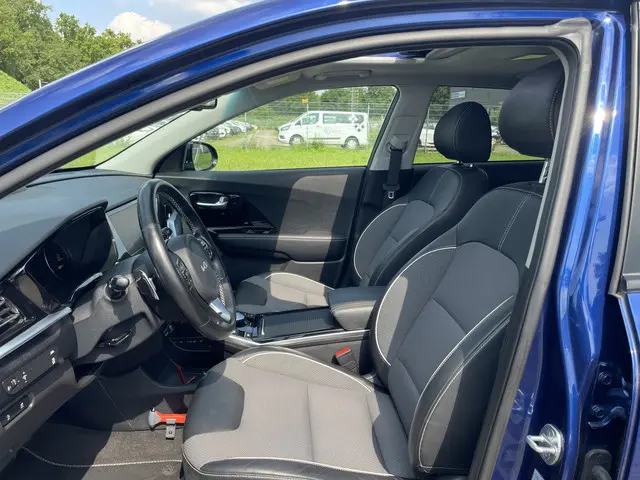 Kia e-Niro DynamicPlusLine 64 kWh 2022 Elektrisch 14