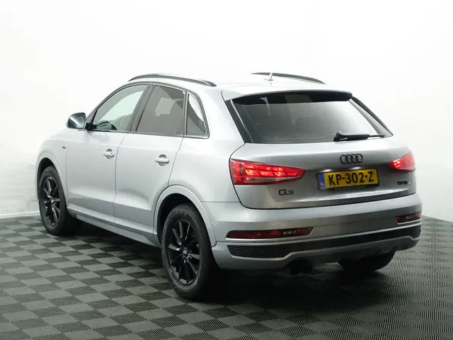 Audi Q3 1.4 TFSI S line Black Optic Aut- 2017 Benzine 5