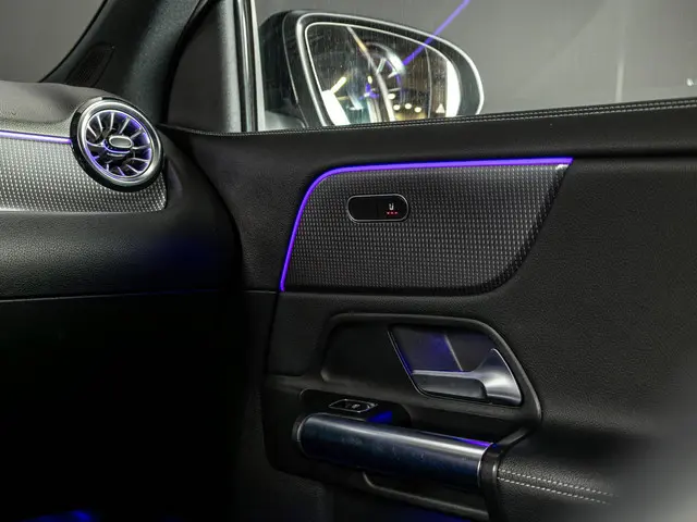 Mercedes-Benz EQA 250 67 kWh 2021 Elektrisch 14