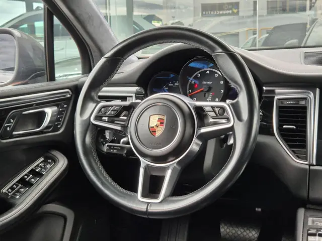 Porsche Macan 3.6 Turbo Performance Package 2017 Benzine 5