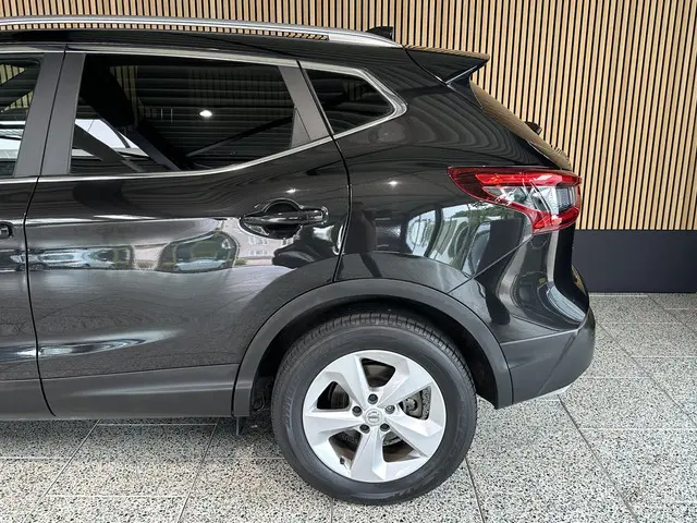Nissan QASHQAI 1.2 Business Edition 2018 Benzine 4