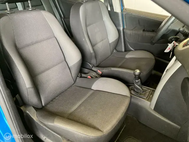 Peugeot 207 SW 1.4 VTi Access// APK // TREKHAAK // 2012 Benzine 13