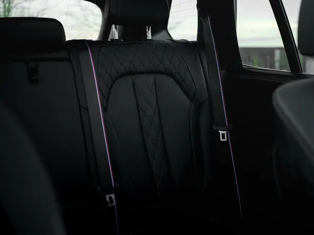 BMW X5 XDrive50e Launch Edition 2023 Hybride Benzine 11