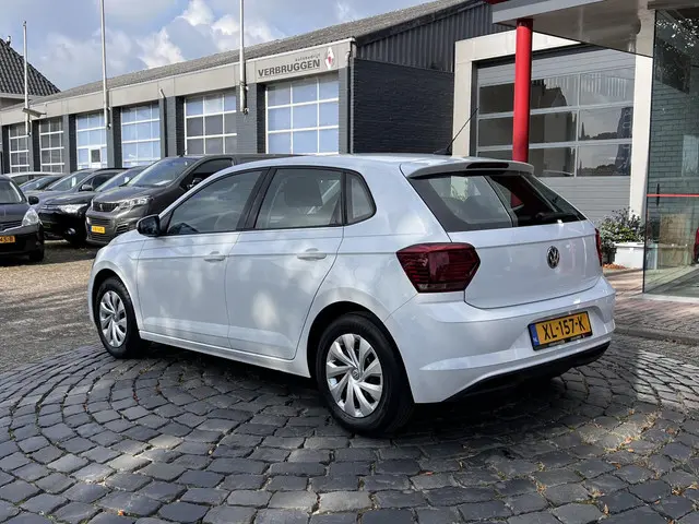 Volkswagen Polo 1.0 MPI Comfortline 2019 Benzine 3