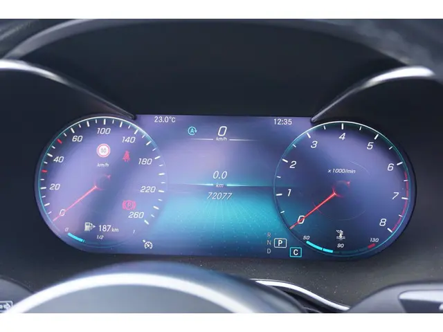 Mercedes-Benz C-Klasse Cabrio 180 AMG 2020 Benzine 11