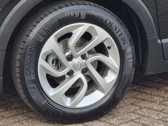 Opel Crossland X 1.2 Innovation/Navi/Trekhaak 2017 Benzine 9