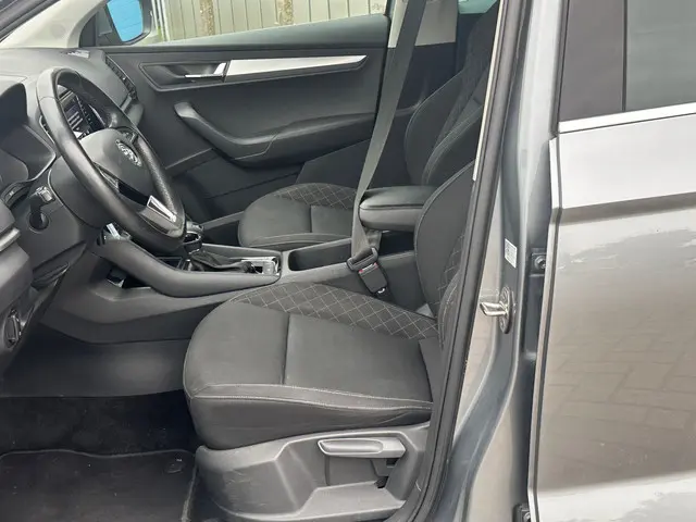 Škoda Karoq TSI Bus APPLE CARPLAY TREKHAAK 2019 Benzine 9
