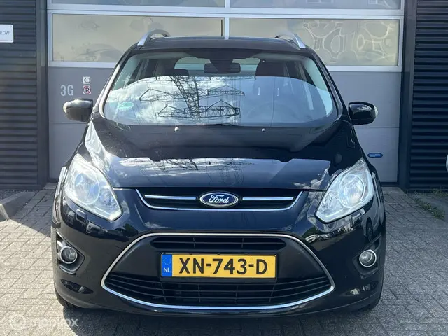 Ford Grand C-Max 3