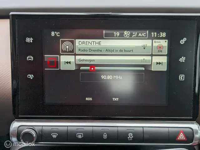 Citroën C4 Cactus 1.2 VTi Shine 2014 Benzine 18