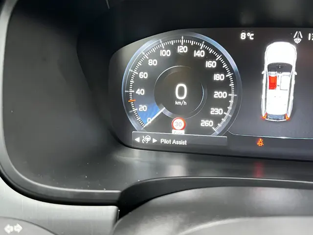 Volvo V90 2.0 T4 Momentum Pro 2020 Benzine 21