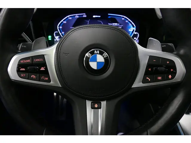 BMW 3 Serie 330e xDrive M Sport 2021 Hybride Benzine 25