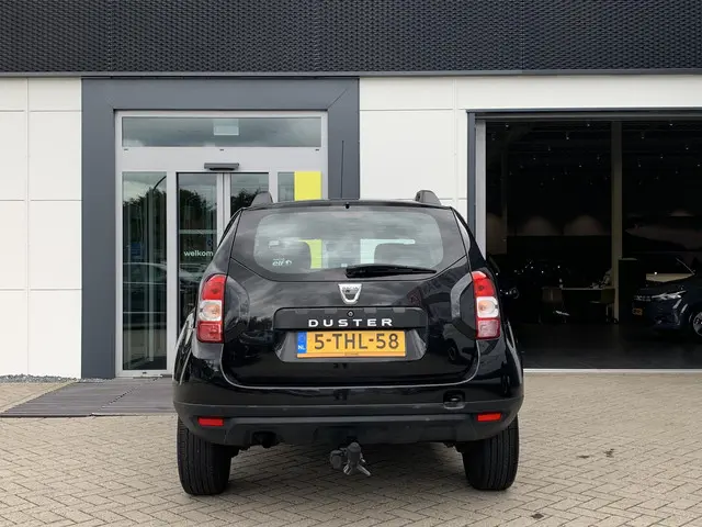 Dacia Duster 1.2 TCe 4x2 Lauréate 2014 Benzine 17