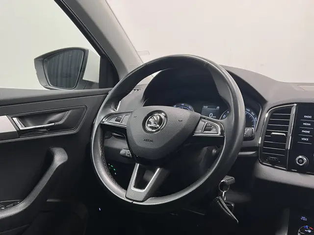 Škoda Karoq 1.0 TSI Business Edition 2019 Benzine 36
