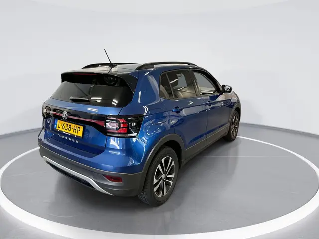 Volkswagen T-Cross 3