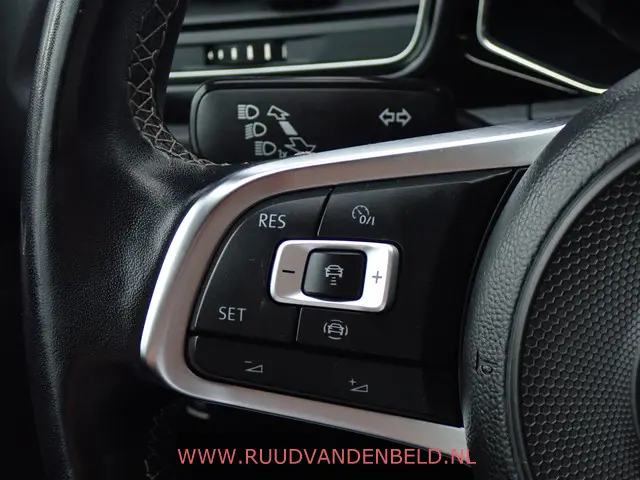 Volkswagen T-Roc 1.0TSI STYLE 2020 Benzine 20