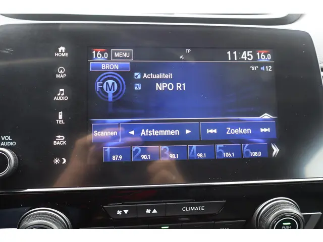 Honda CR-V 1.5 AWD Executive 2018 Benzine 32