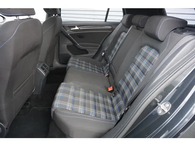 Volkswagen Golf 1.4 TSI GTE 2015 Hybride Benzine 11