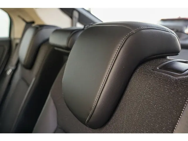 Honda HR-V 1.5i e:HEV ADVANCE 2024 Hybride Benzine 36