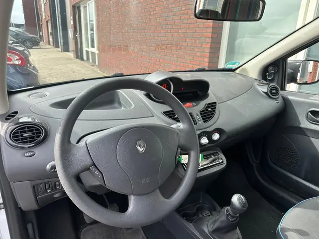 Renault Twingo 1.2 16V Authentique / NAP 2012 Benzine 3