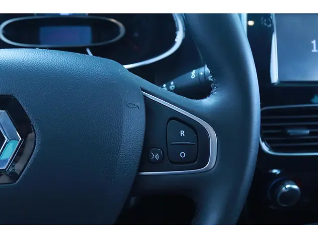 Renault Clio 0.9 TCe Limited 2018 Benzine 19
