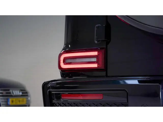 Mercedes-Benz G-Klasse 63 AMG BRABUS 2018 Benzine 5