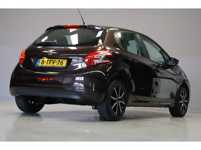 Peugeot 208 2
