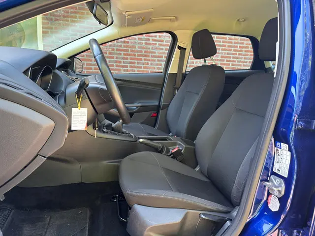 Ford Focus Wagon 1.0 Trend Edition 2015 Benzine 11