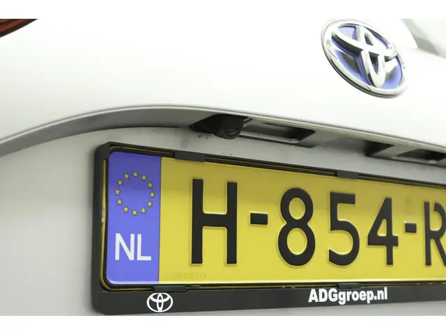 Toyota Yaris 1.5 Hybrid Active 2020 Hybride Benzine 37