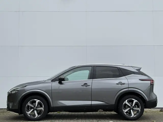Nissan QASHQAI 1.3 MHEV N-Connecta 2022 Benzine 25