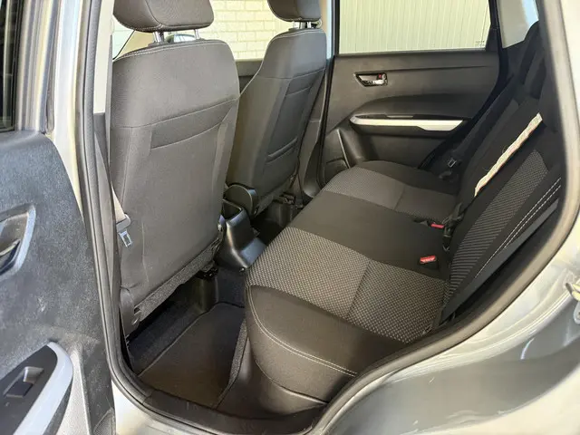Suzuki Vitara 1.6 Exclusive 2015 Benzine 30