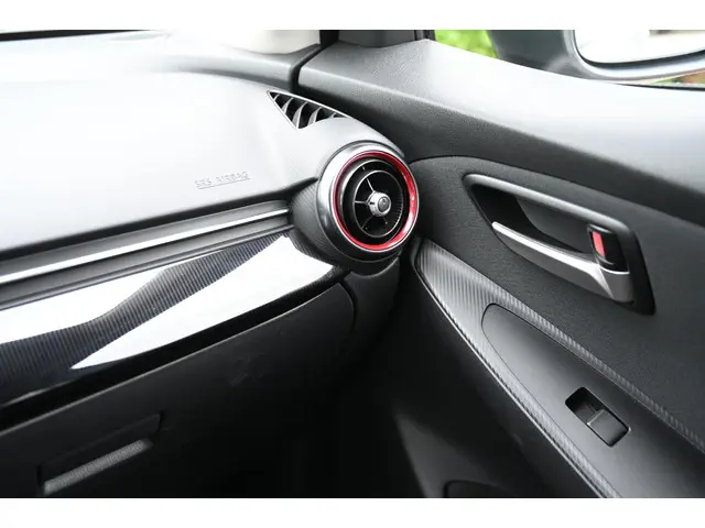 Mazda 2 e-SkyActiv-G 90 6MT Homura 2024 Benzine 31