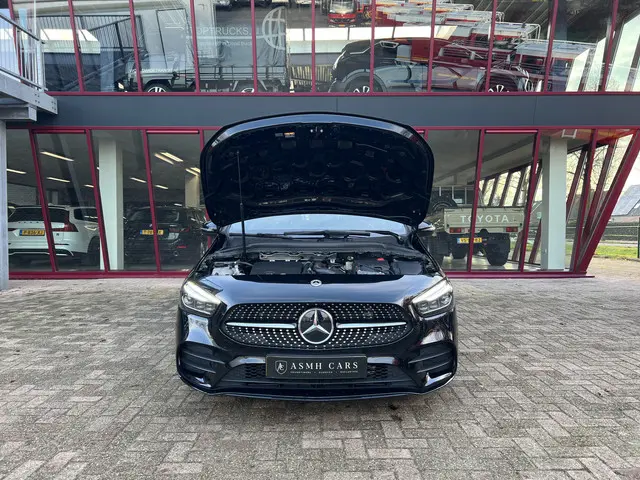 Mercedes-Benz B-Klasse 180 AMG Line 2023 Benzine 43