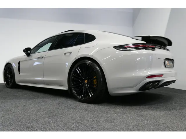 Porsche Panamera 2.9 4 E-Hybrid 2020 Hybride Benzine 4