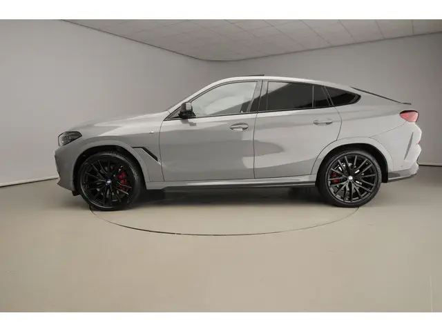 BMW X6 xDrive40i 2022 Benzine 2